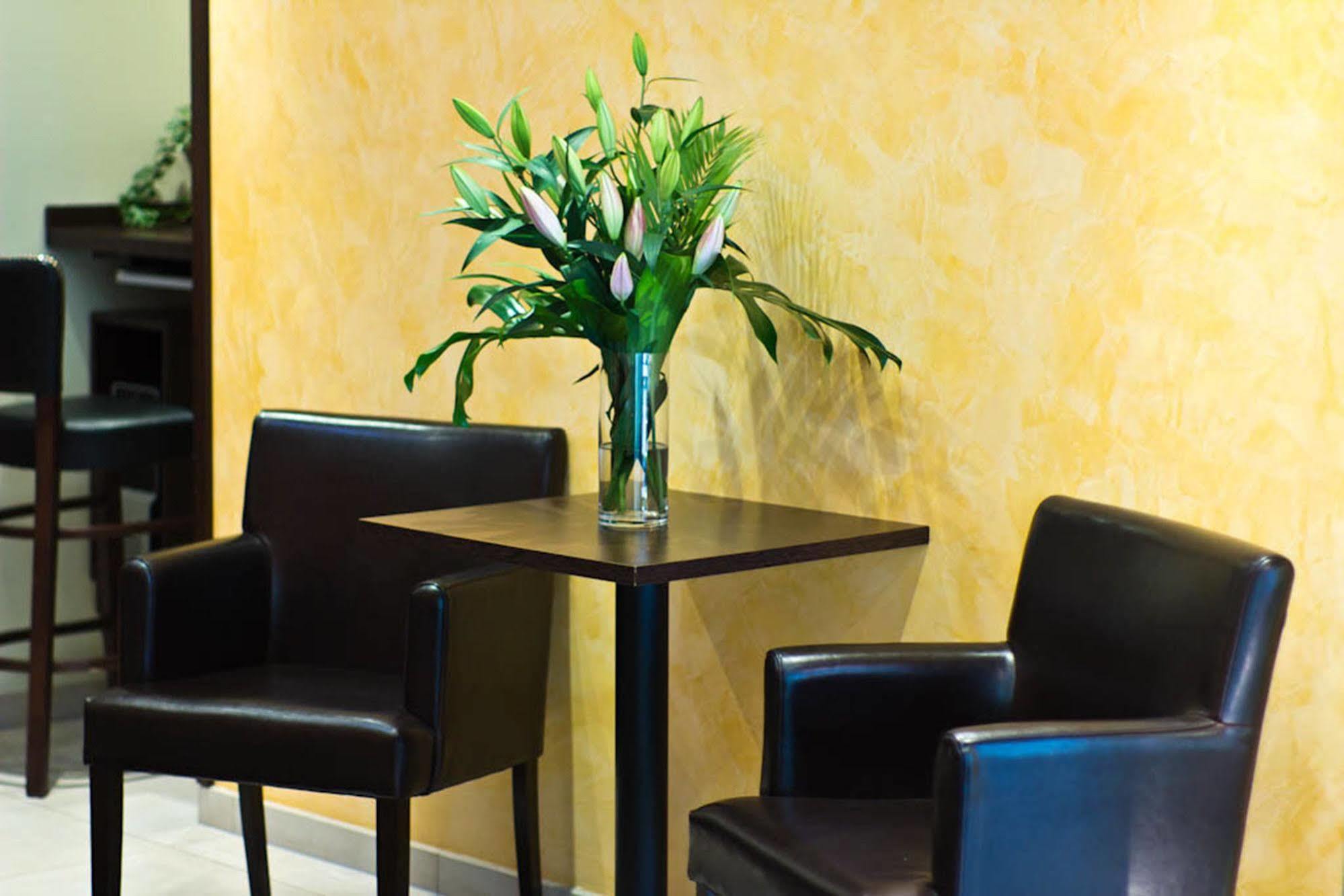 Ivbergs Hotel Messe Nord Берлин Экстерьер фото